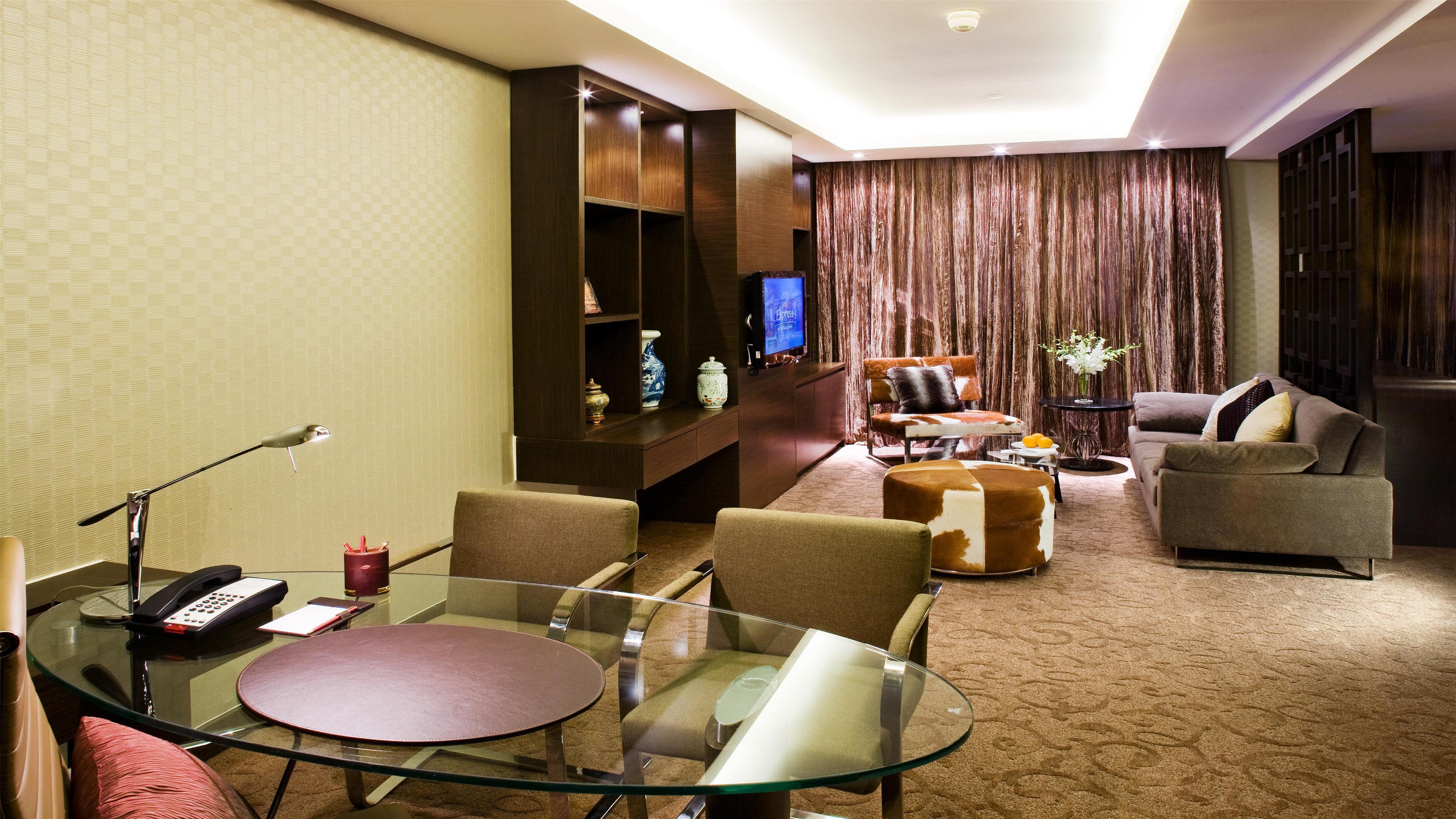Crowne Plaza By Ihg Hotel 5*