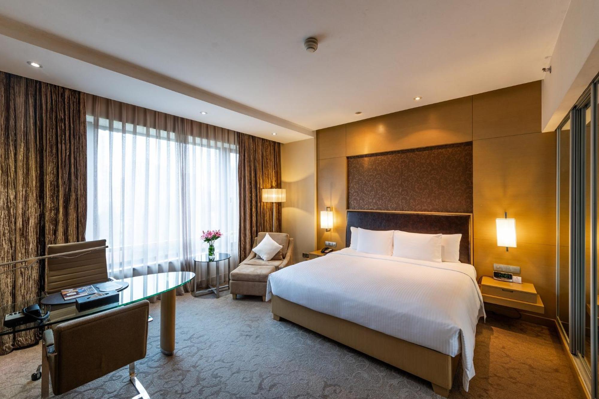 Crowne Plaza By Ihg 5* Shanghai